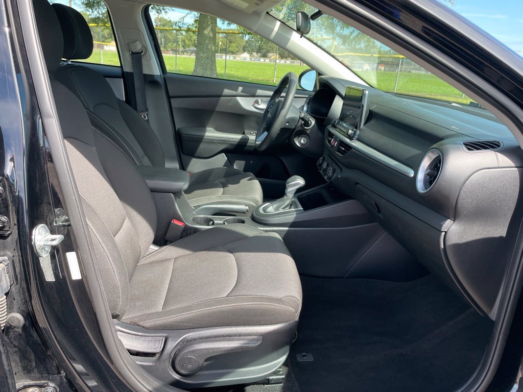 Used 2024 Kia Forte LXS FWD image 15