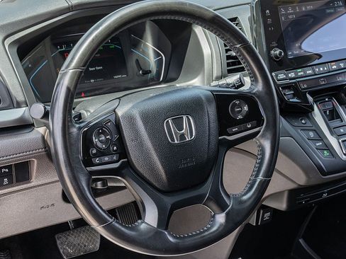 Used 2019 Honda Odyssey Touring image 24