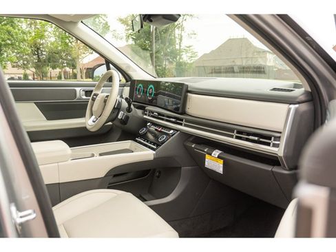 Used 2026 Hyundai Santa Fe SEL FWD image 19