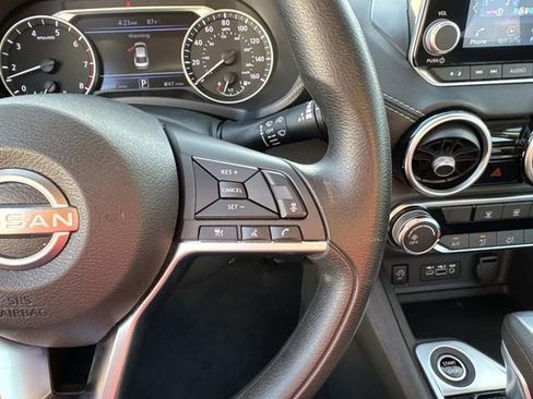 Used 2024 Nissan Sentra SV FWD image 23