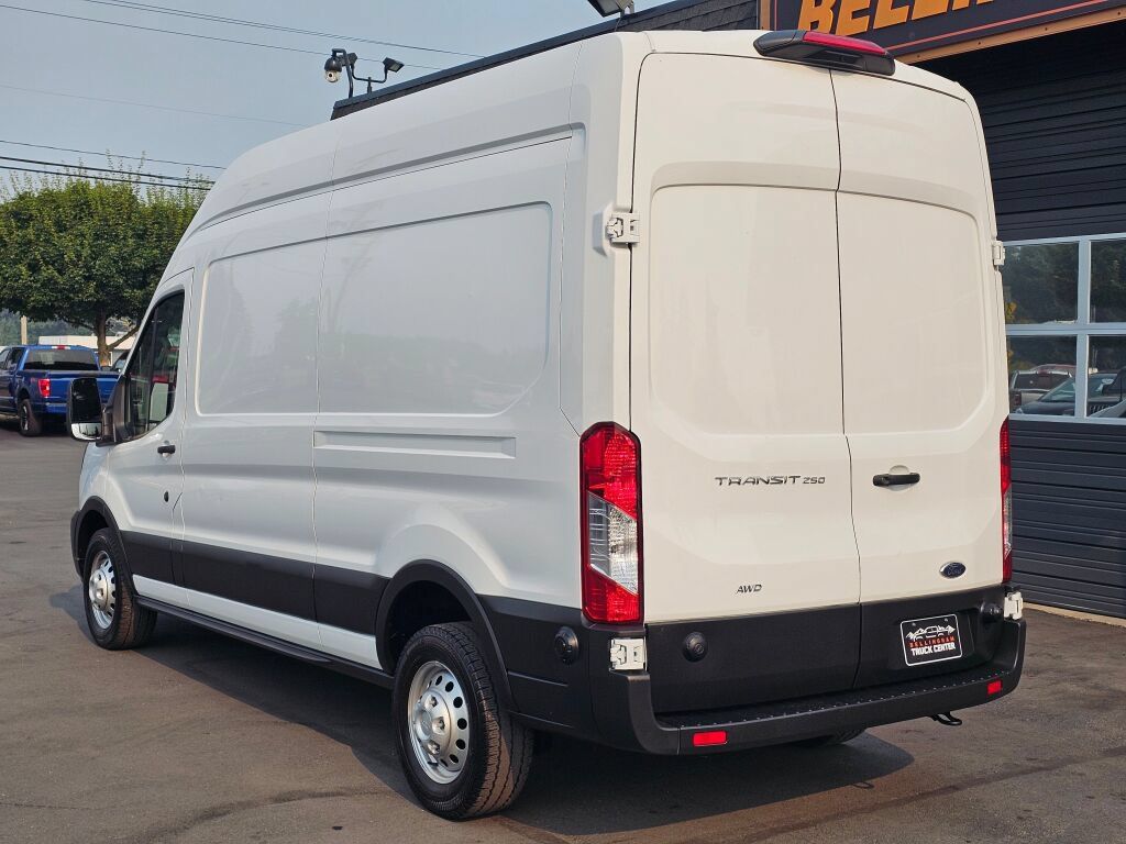 Used 2025 Ford Transit 250 148 High Roof AWD image 3