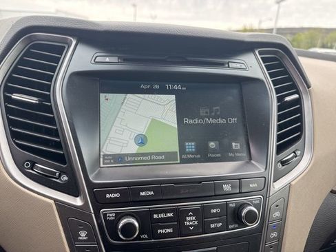 Used 2018 Hyundai Santa Fe AWD w/ SE Ultimate Tech Package 03 image 16