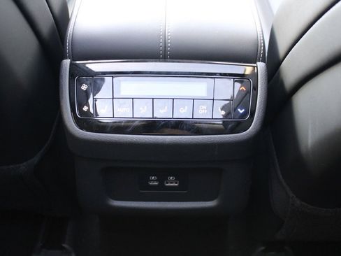 Certified 2025 INFINITI QX60 Luxe image 28