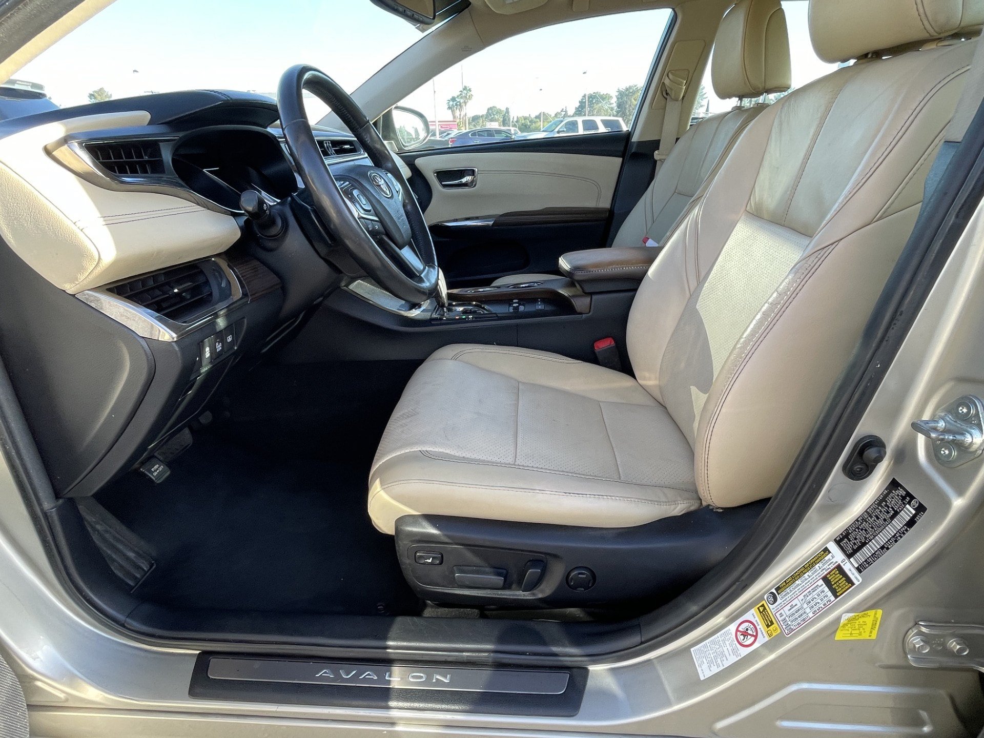 Used 2013 Toyota Avalon FWD image 13