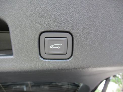 New 2026 GMC Acadia Elevation FWD image 36