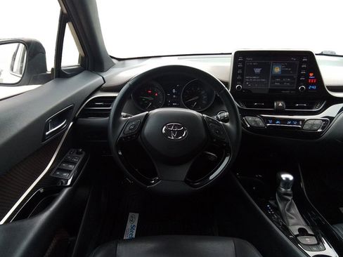 Used 2019 Toyota C-HR XLE image 12