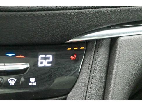 Certified 2022 Cadillac XT5 Premium Luxury image 46