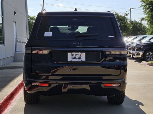 New 2026 Jeep Grand Wagoneer Limited AWD/4WD image 4