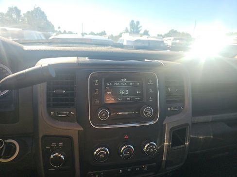 Used 2018 RAM 3500 Tradesman w/ Chrome Appearance Group AWD/4WD image 7