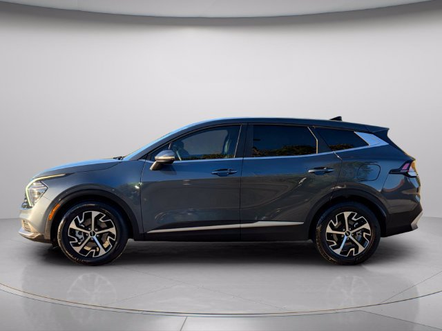 Used 2024 Kia Sportage EX FWD image 3