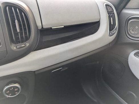 Used 2014 FIAT 500L Easy FWD image 25