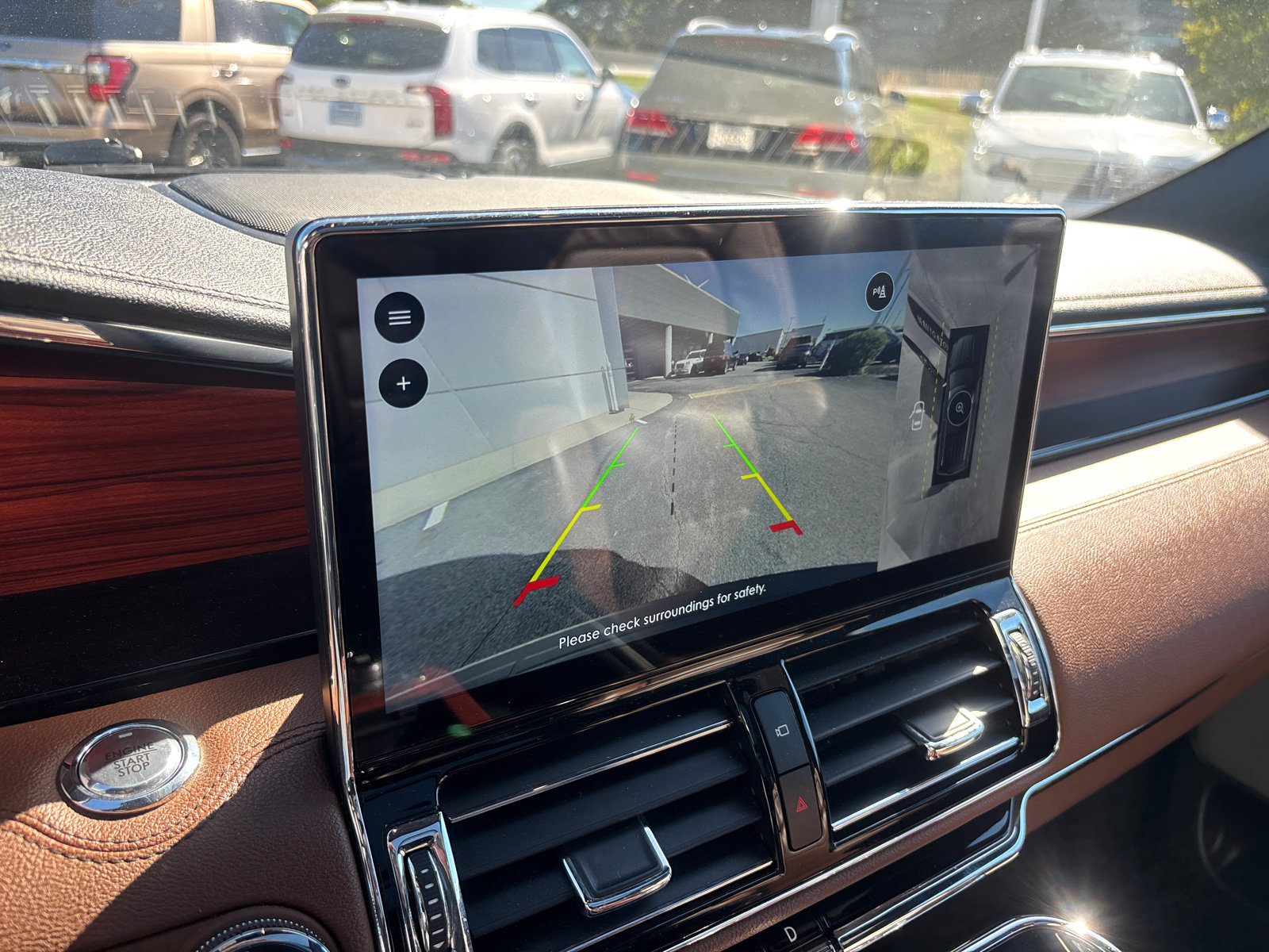 Certified 2022 Lincoln Navigator Reserve AWD/4WD image 19