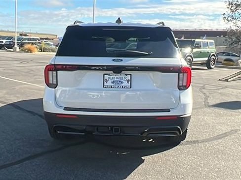 New 2025 Ford Explorer ST-Line w/ Premium Package image 4