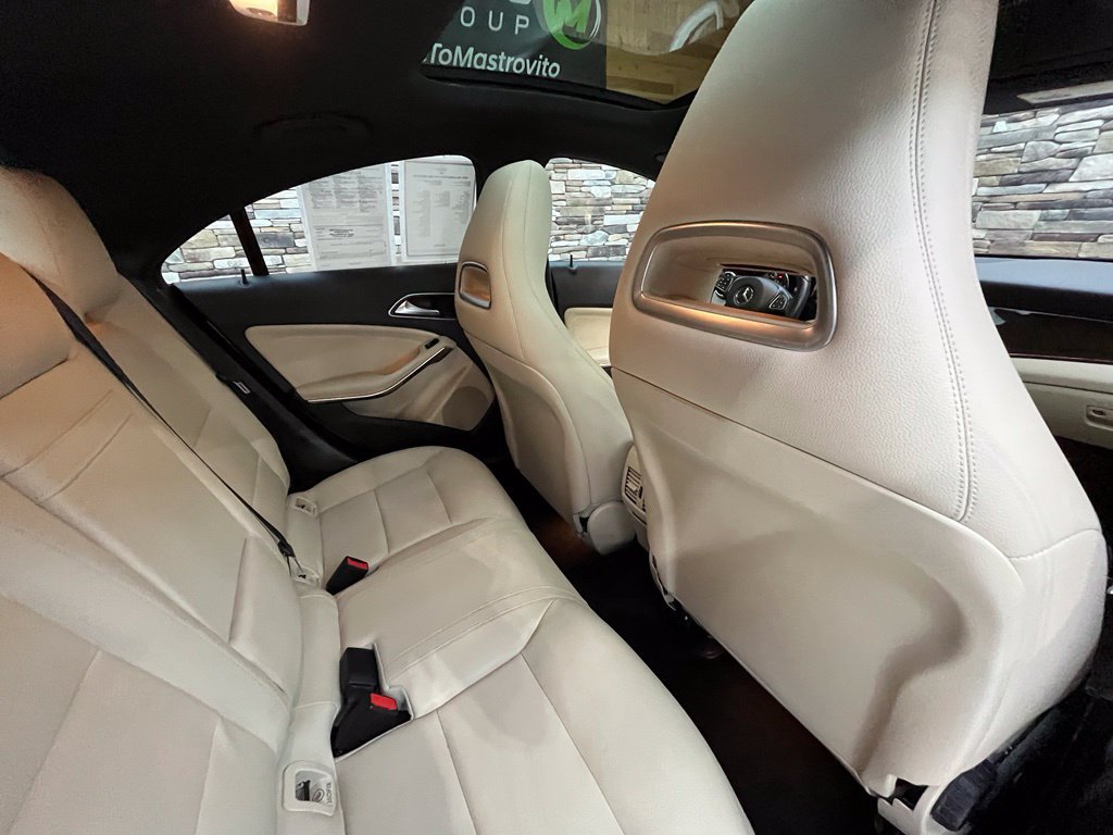Used 2016 Mercedes-Benz CLA 250 4MATIC image 36