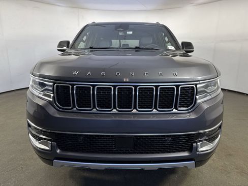Used 2024 Jeep Wagoneer Series II w/ Flexible Seating Group image 25