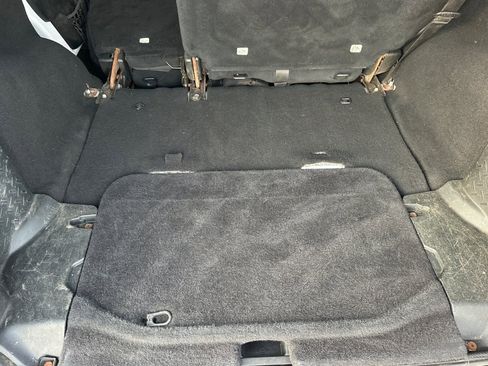 Used 2018 Jeep Wrangler Unlimited Sahara w/ Connectivity Group image 15