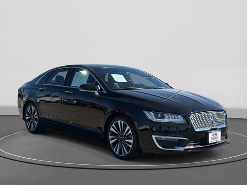 Used 2017 Lincoln MKZ Reserve image 3
