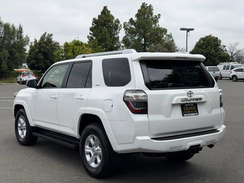 Used 2015 Toyota 4Runner SR5 Premium RWD image 3