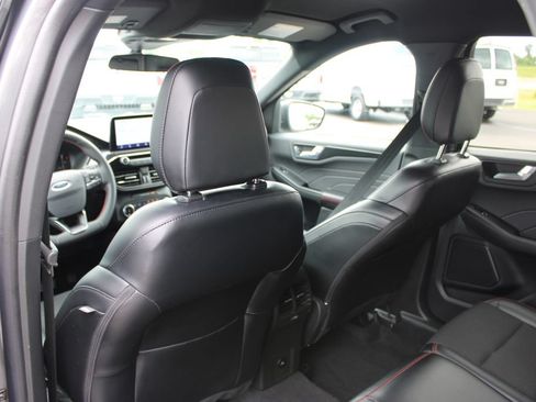Used 2025 Ford Escape ST-Line FWD image 24