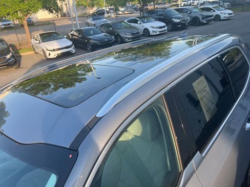 Used 2025 Kia Telluride SX w/ SX Captain's Chair Package image 10