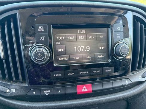 Used 2022 RAM ProMaster City Tradesman FWD image 19