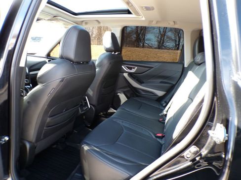 Used 2024 Subaru Forester Limited image 18