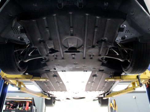 Used 2015 BMW i8 image 93