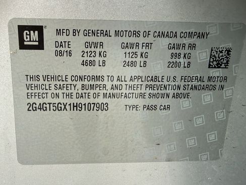 Used 2017 Buick Regal GS image 31