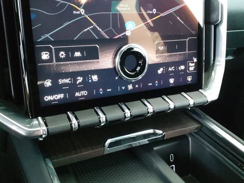 Used 2024 GMC Acadia Denali w/ Super Cruise Package image 27