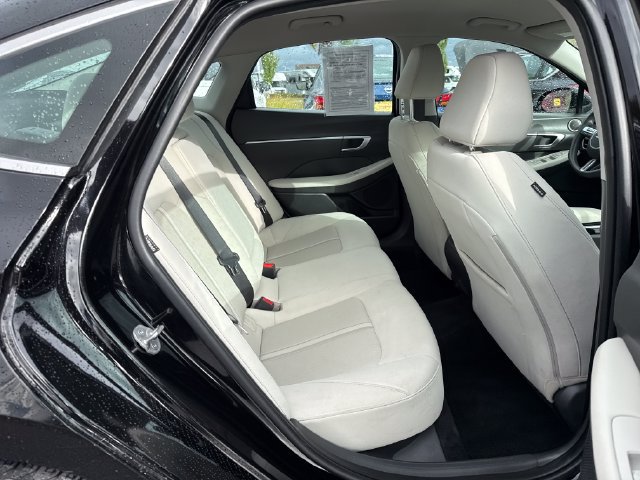 Used 2025 Hyundai Sonata SEL FWD image 10