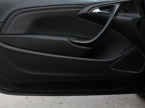 Used 2016 Buick Cascada Premium image 31