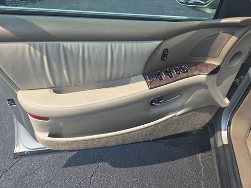 Used 2005 Buick Park Avenue image 12