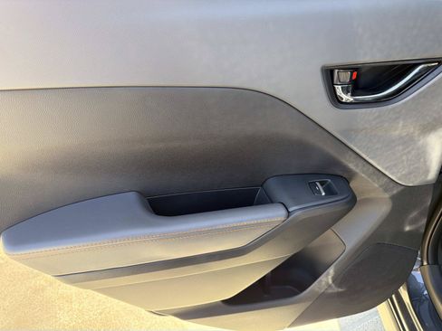 New 2026 Subaru Crosstrek 2.5i Limited w/ Crosstrek Mirror Package AWD/4WD image 11