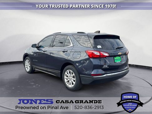 Used 2018 Chevrolet Equinox LT w/ Sun & Infotainment Package FWD image 4