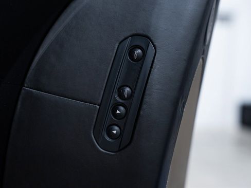 Used 2018 McLaren 570S Spider image 55