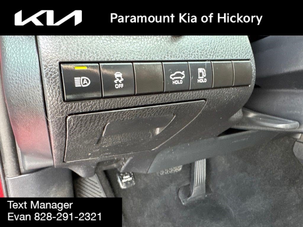 Used 2023 Toyota Camry SE FWD image 18