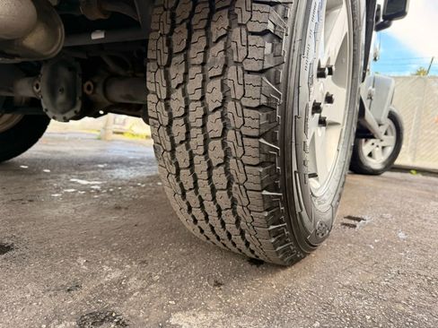 Used 2018 Jeep Wrangler Unlimited Sport S image 42