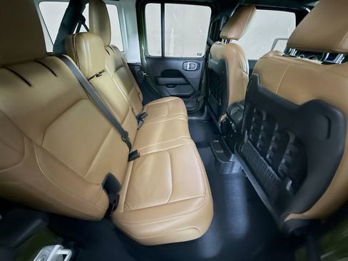 Used 2022 Jeep Wrangler Unlimited Rubicon w/ LED Lighting Group image 26