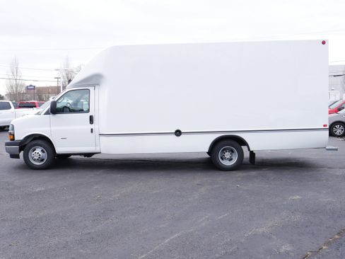 New 2025 Chevrolet Express 3500 w/ Power Convenience Package RWD image 4