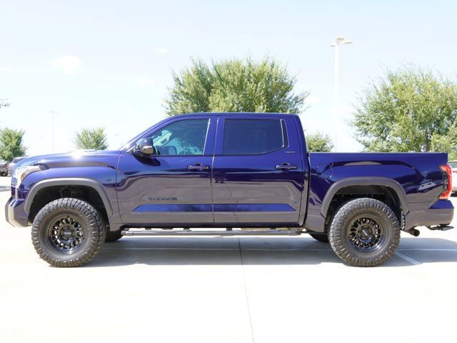 Used 2024 Toyota Tundra Limited AWD/4WD image 6