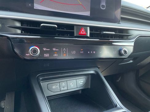 Used 2025 Kia K5 LXS FWD image 17