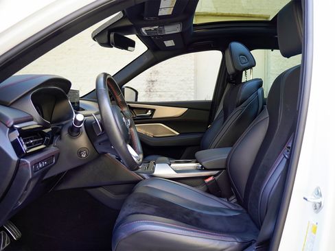 Used 2023 Acura MDX A-Spec image 13