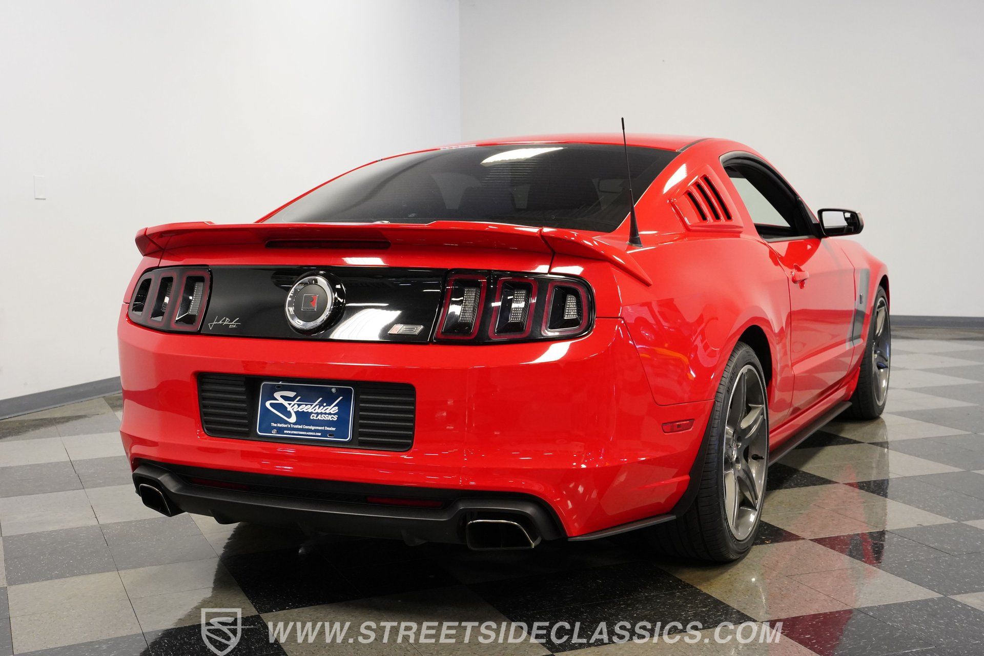 Used 2014 Ford Mustang GT Premium w/ GT Track Package RWD image 12