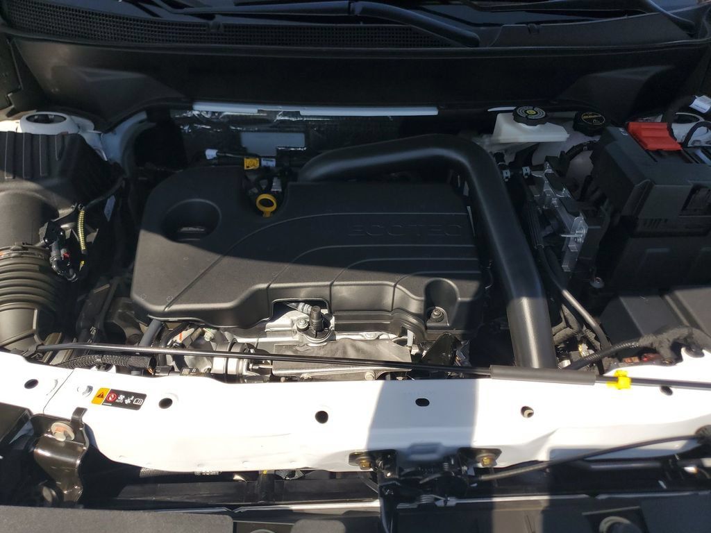Used 2026 Chevrolet Equinox LT w/ Safety and Technology Package FWD image 29