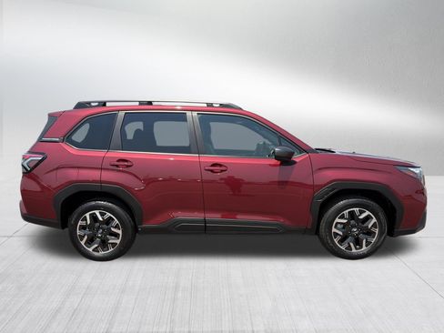 Certified 2025 Subaru Forester Premium w/ Convenience Package #1 AWD/4WD image 8