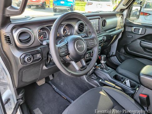 Used 2023 Jeep Gladiator Sport AWD/4WD image 10
