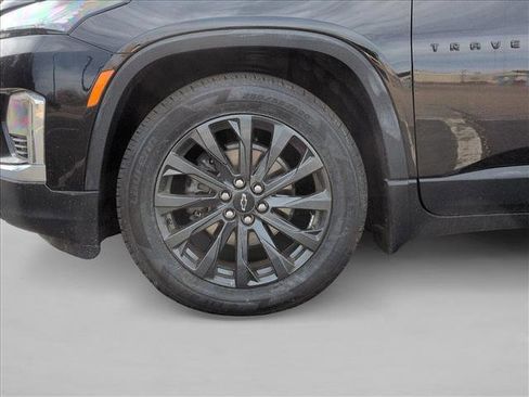 Used 2023 Chevrolet Traverse RS image 25