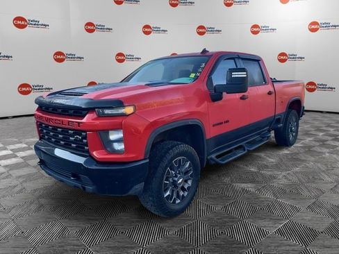 Used 2021 Chevrolet Silverado 2500 Custom w/ Custom Value Package image 3