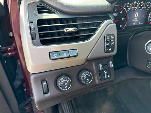 Used 2016 GMC Yukon Denali w/ Open Road Package AWD/4WD image 14