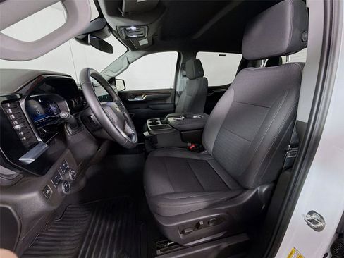 Used 2023 Chevrolet Silverado 1500 LT image 11